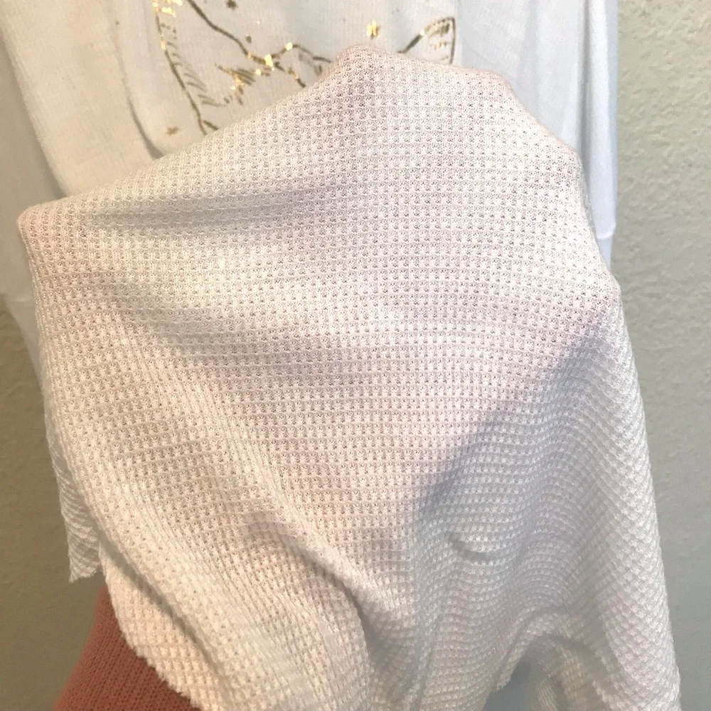 NWOT Wildfox Thermal 🤍 - Picture 4 of 6